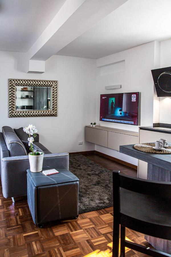 Luxury Top Floor In Trastevere Rome Exterior photo